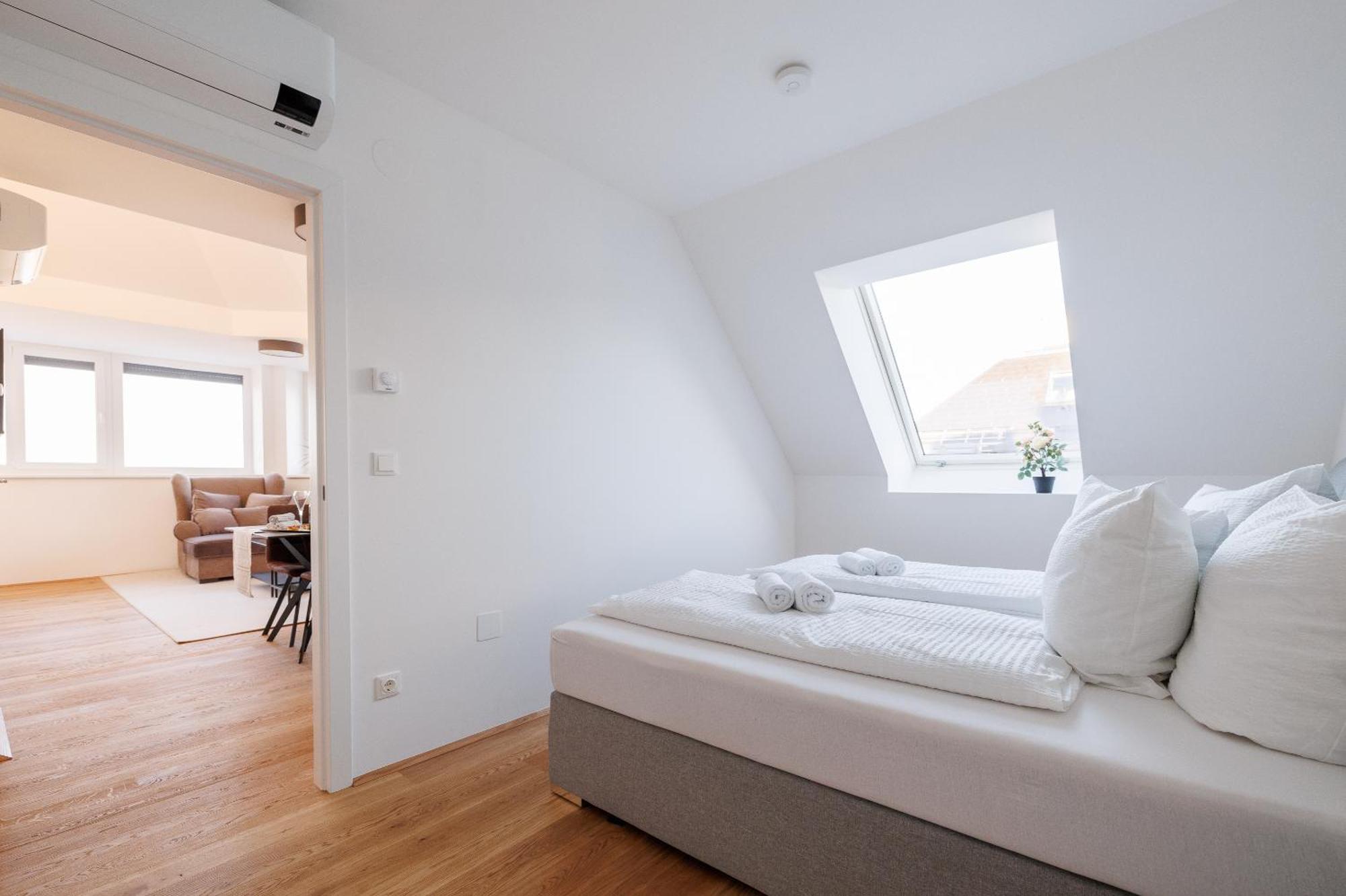 Symphony Apartments 40 - Modern Loft With Terrace And Grill In Central Location Vienna Luaran gambar